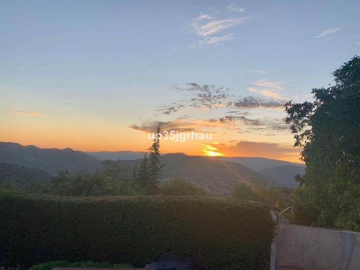 Image No.16-2 Bed Villa for sale