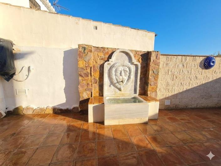 Image No.5-5 Bed Finca for sale