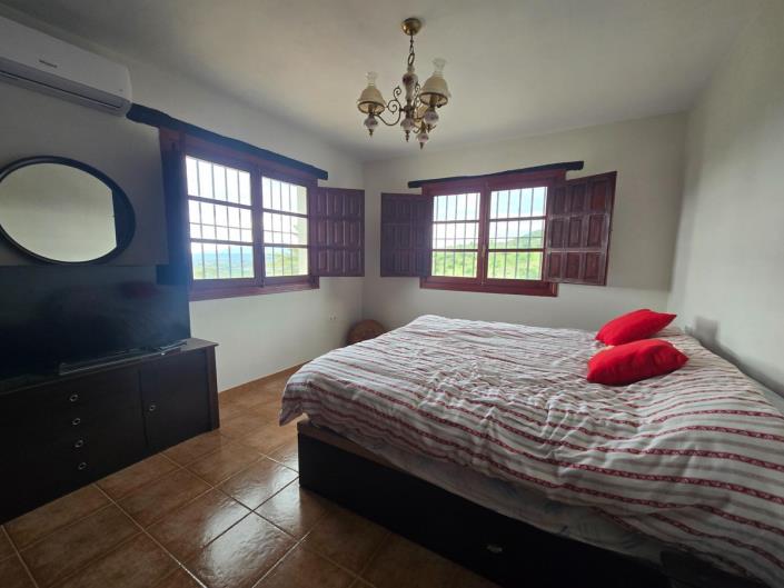 Image No.15-5 Bed Finca for sale