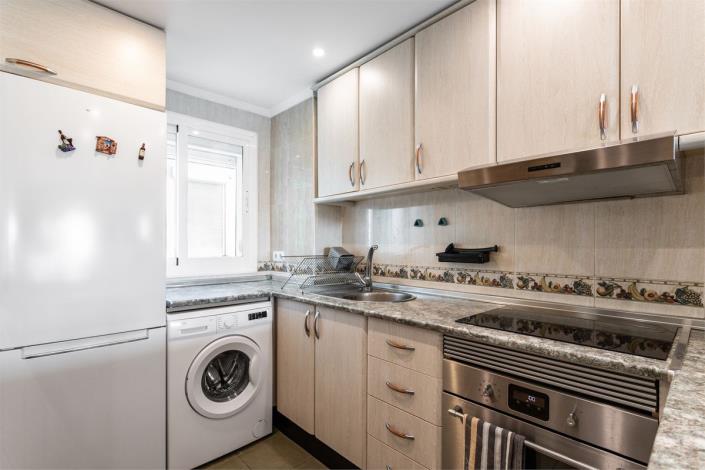 Image No.9-2 Bed Apartment for sale