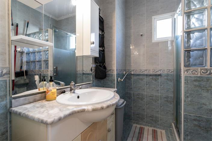 Image No.12-2 Bed Apartment for sale