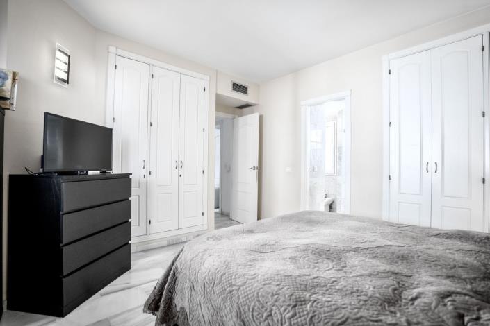 Image No.10-2 Bed Apartment for sale