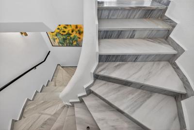 10-bb915d1cb19341576dcdc994b81ab9c5