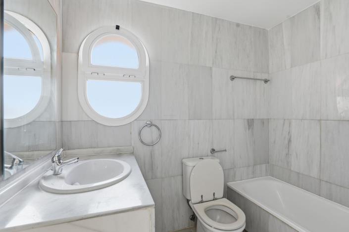 Image No.16-3 Bed Semi-Detached for sale