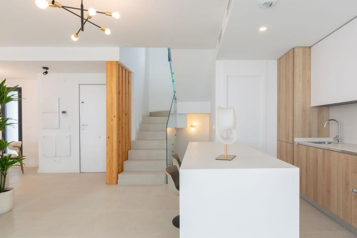 Image No.13-4 Bed Semi-Detached for sale