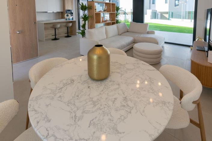 Image No.20-4 Bed Semi-Detached for sale