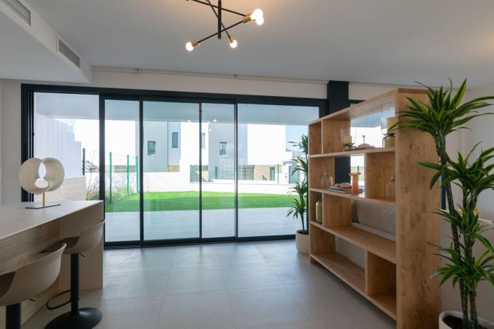 Image No.21-4 Bed Semi-Detached for sale