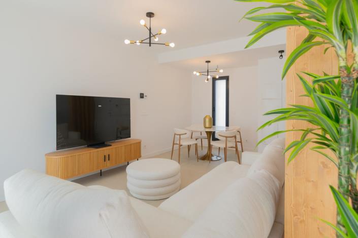 Image No.25-4 Bed Semi-Detached for sale