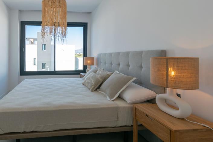 Image No.33-4 Bed Semi-Detached for sale