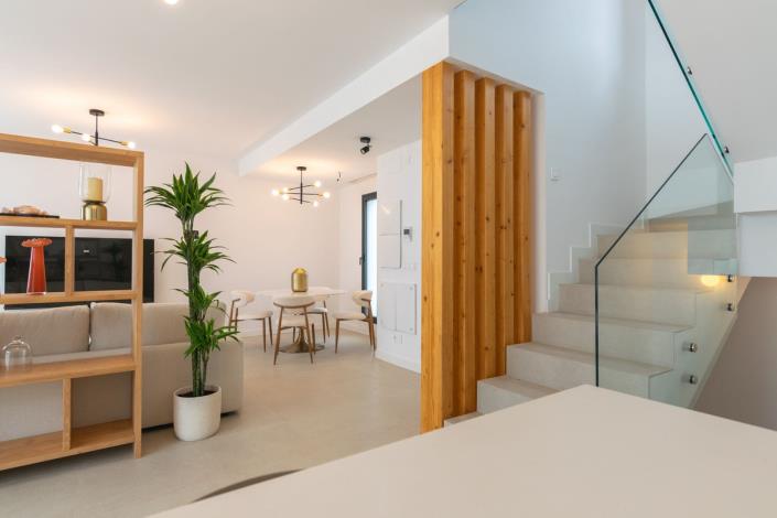 Image No.43-4 Bed Semi-Detached for sale