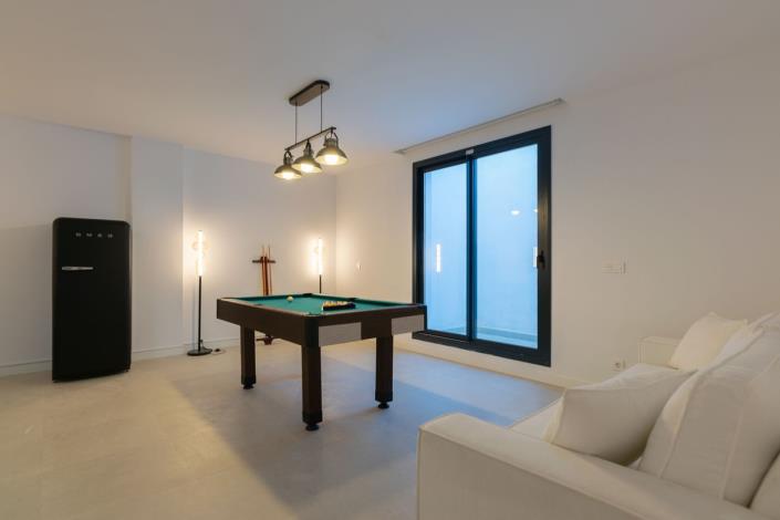 Image No.47-4 Bed Semi-Detached for sale