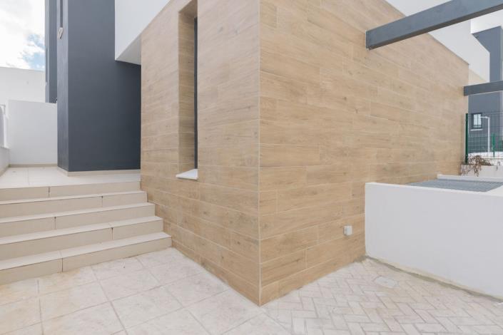 Image No.55-4 Bed Semi-Detached for sale