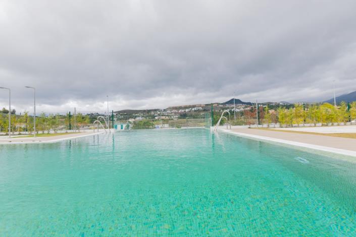 Image No.57-4 Bed Semi-Detached for sale