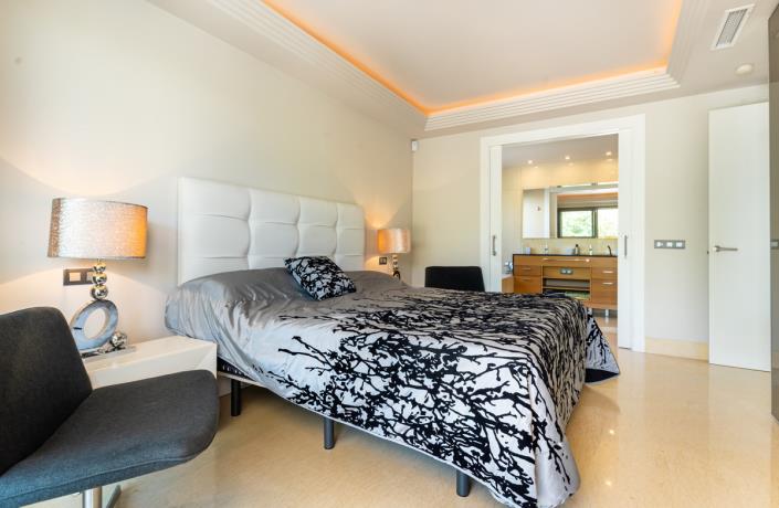 Image No.13-3 Bed Apartment for sale