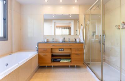 15-11d12f2f454f2f5e9b981fdd8b901d51