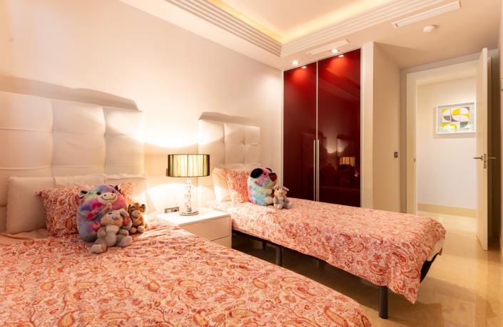 Image No.17-3 Bed Apartment for sale