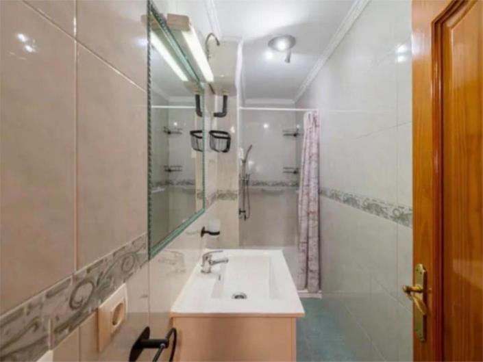 Image No.8-3 Bed Apartment for sale