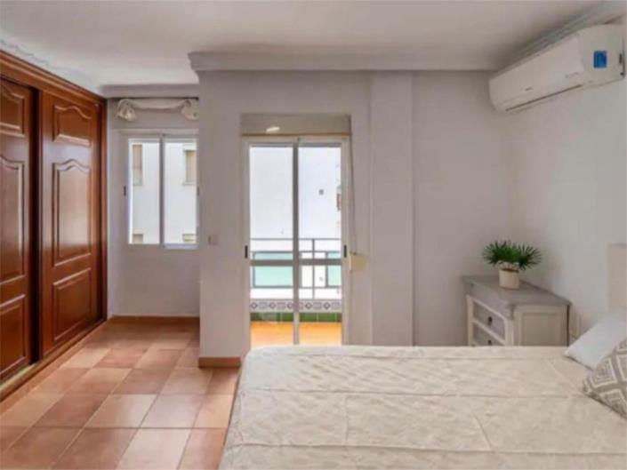 Image No.21-3 Bed Apartment for sale