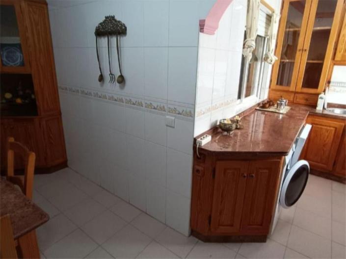 Image No.7-3 Bed Apartment for sale