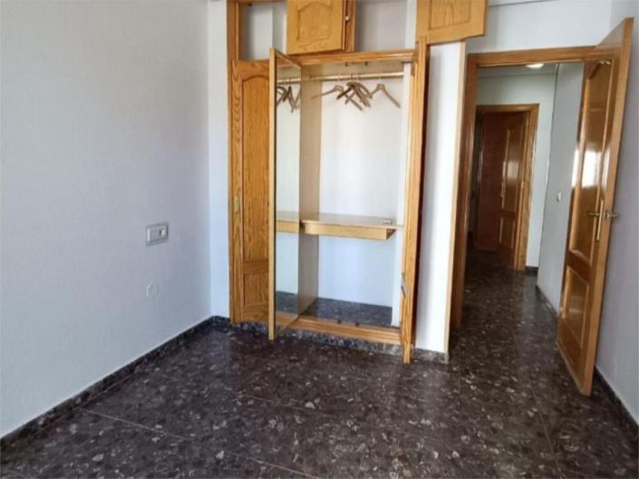 Image No.10-3 Bed Apartment for sale