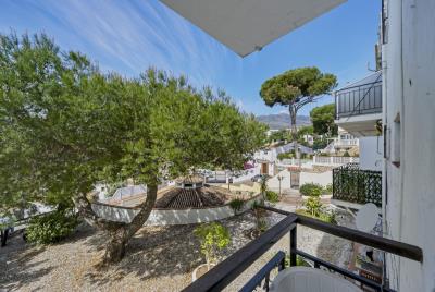 12-53013098fcab6c38b1379cd33298e050