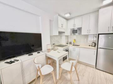 2-5bd7b9d04b45e33852eaf0ec6670150d