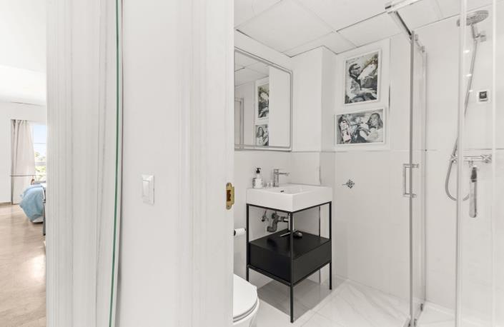 Image No.8-2 Bed Penthouse for sale