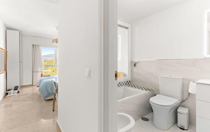 Image No.11-2 Bed Penthouse for sale