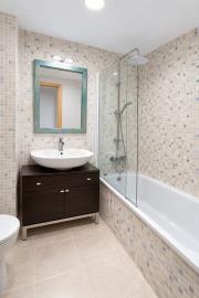 11-20939a0134ad724a8cb2a801094d15a4