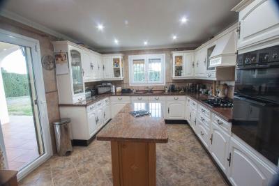 10-bb915d1cb19341576dcdc994b81ab9c5