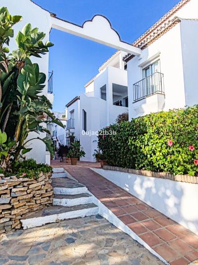 Image No.27-2 Bed Apartment for sale