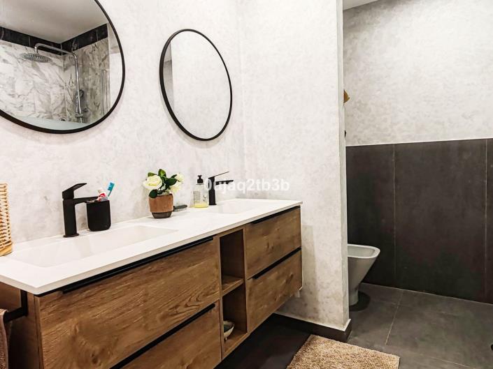 Image No.37-2 Bed Apartment for sale