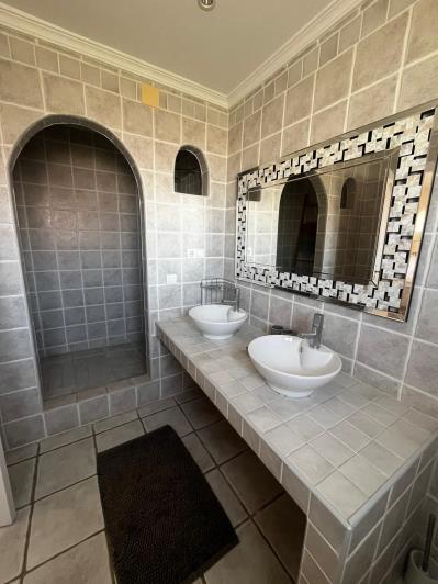 Image No.11-4 Bed Villa for sale