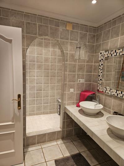 Image No.20-4 Bed Villa for sale