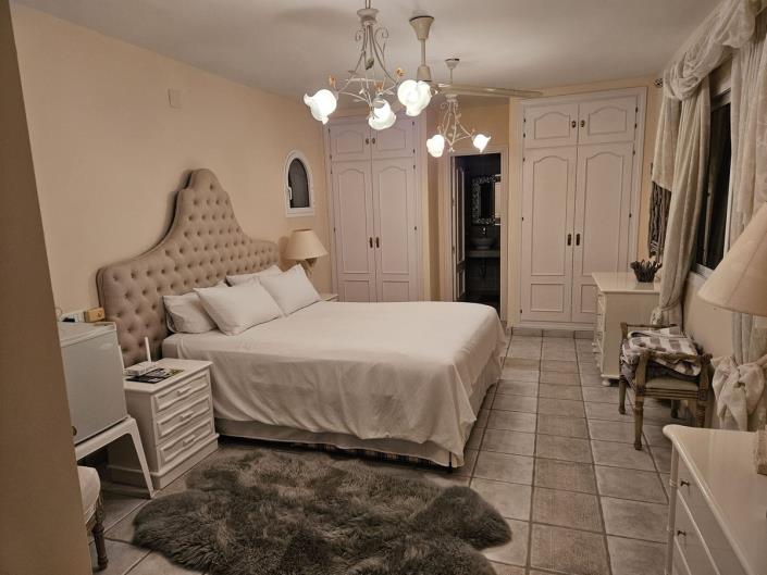 Image No.19-4 Bed Villa for sale