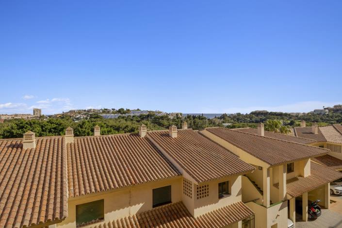 Image No.25-2 Bed Apartment for sale