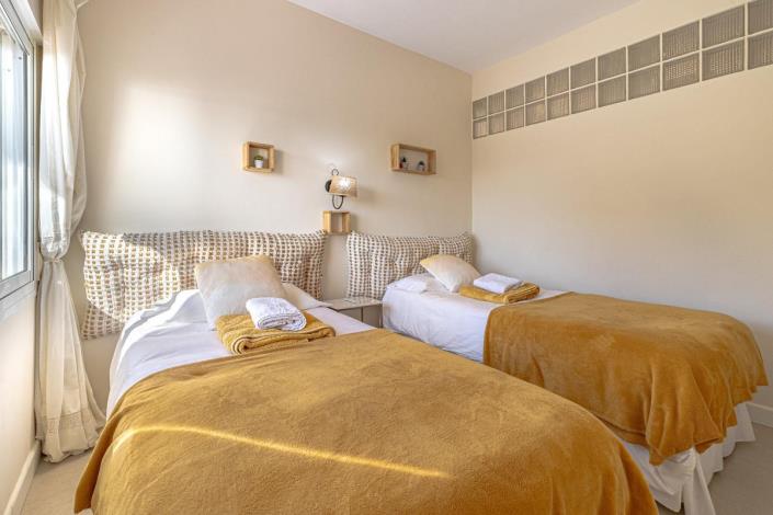 Image No.17-1 Bed Apartment for sale