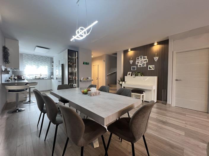 Image No.6-Maison de ville de 3 chambres à vendre à Estepona