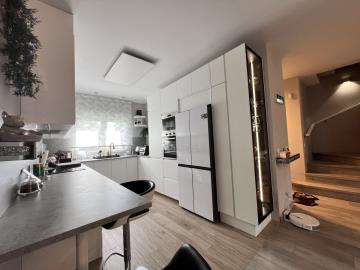 9-467d0cee5b725f3ef65f102a0c2e69c0