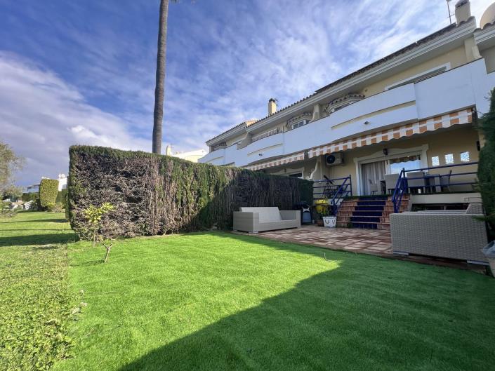 Image No.30-Maison de ville de 3 chambres à vendre à Estepona