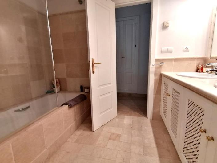 Image No.16-Studio for sale