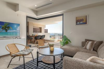 8-e64a9055bba3e77ac8aca3b893cdf826