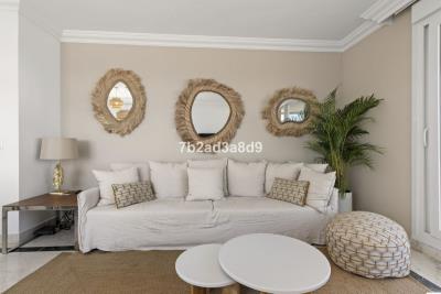 10-bb915d1cb19341576dcdc994b81ab9c5