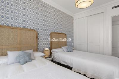 15-11d12f2f454f2f5e9b981fdd8b901d51