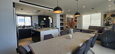 11-20939a0134ad724a8cb2a801094d15a4