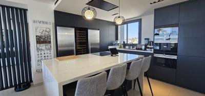 12-53013098fcab6c38b1379cd33298e050