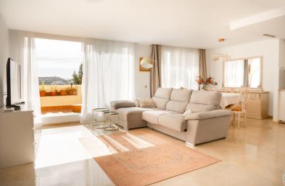 12-53013098fcab6c38b1379cd33298e050