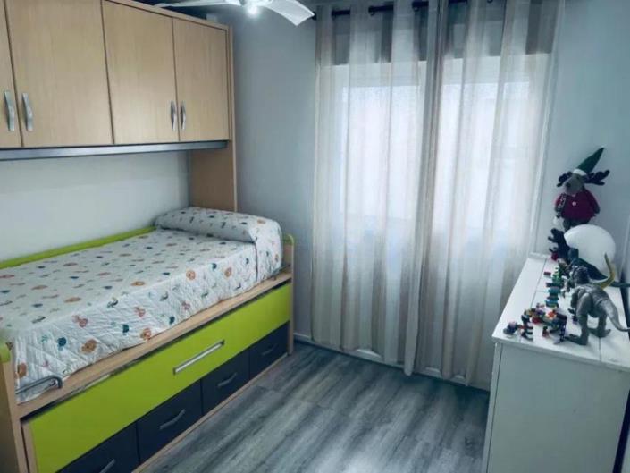 Image No.12-2 Bed Apartment for sale