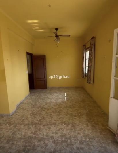 Image No.11-3 Bed Apartment for sale