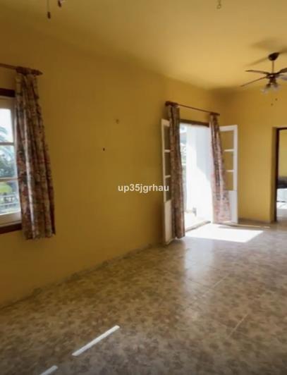 Image No.14-3 Bed Apartment for sale